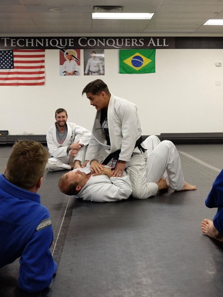 men jiu jitsu training